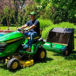 John Deere 42测 Tow-Behind Lawn Sweeper, 24 cu. ft. Capacity, Adjustable Brushes