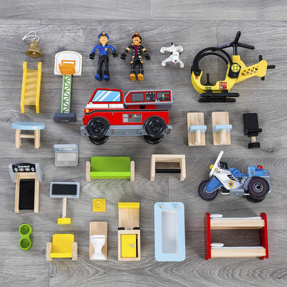 Wooden play set, 3 levels, with 26 accessories, folds for storage